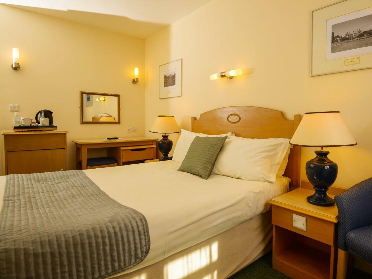 Lynford Hall Hotel Mundford Екстериор снимка